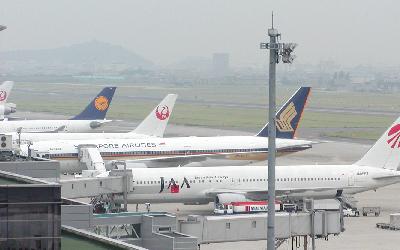 �O���Sigapore Airline�ɏ��܂����I