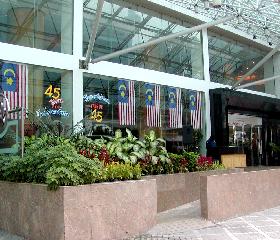 �z�e���̓������Ɨ��L�O���[�h