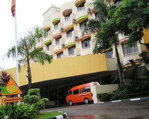 Harris resort Outside 2