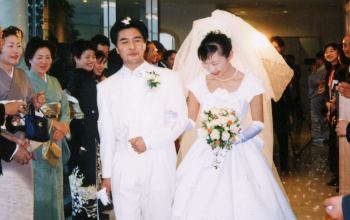 �t�����[�V�����[�̒��̓�l